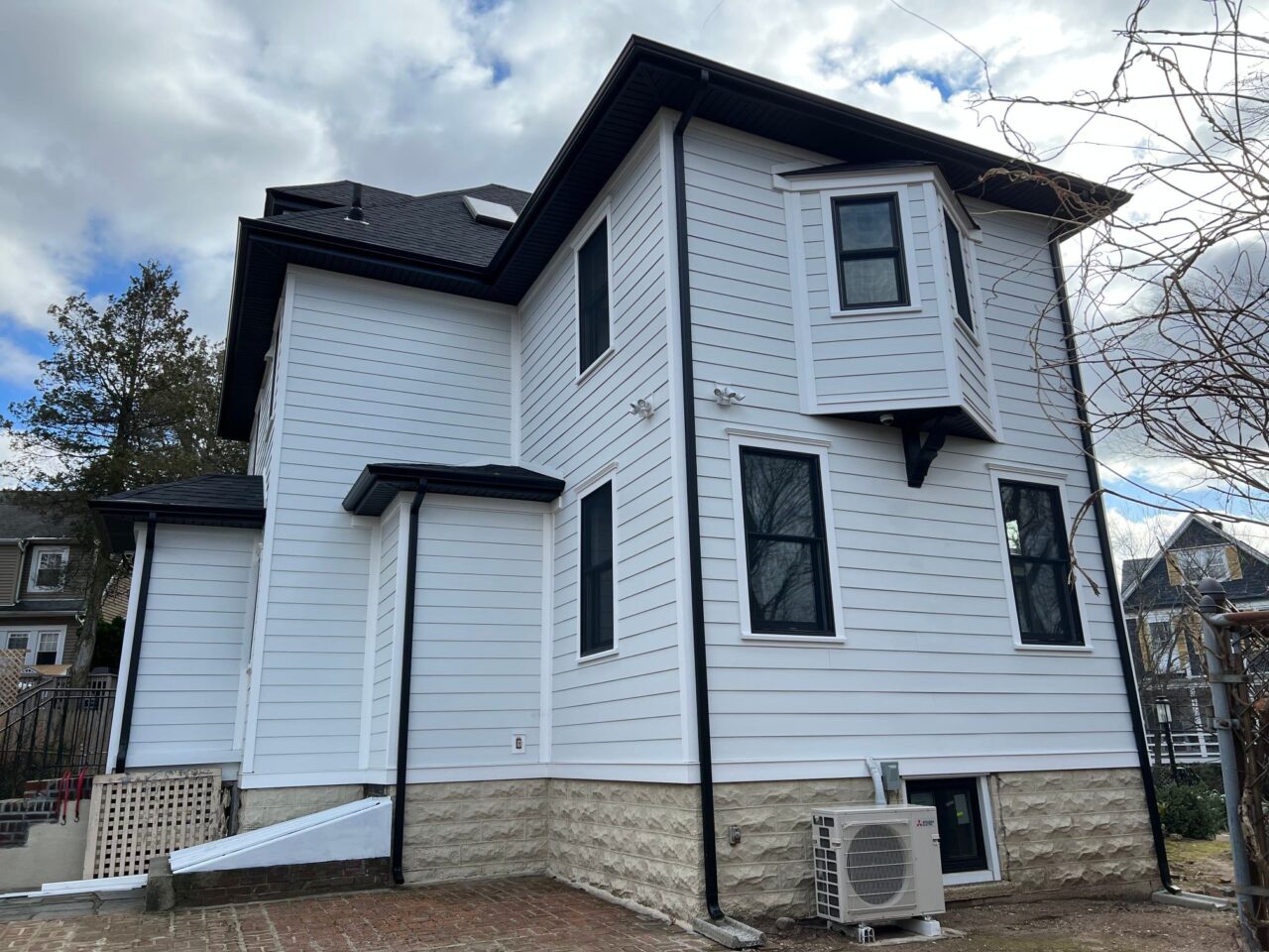 New York Siding & Roofing Specialists Serving Staten Island, NY