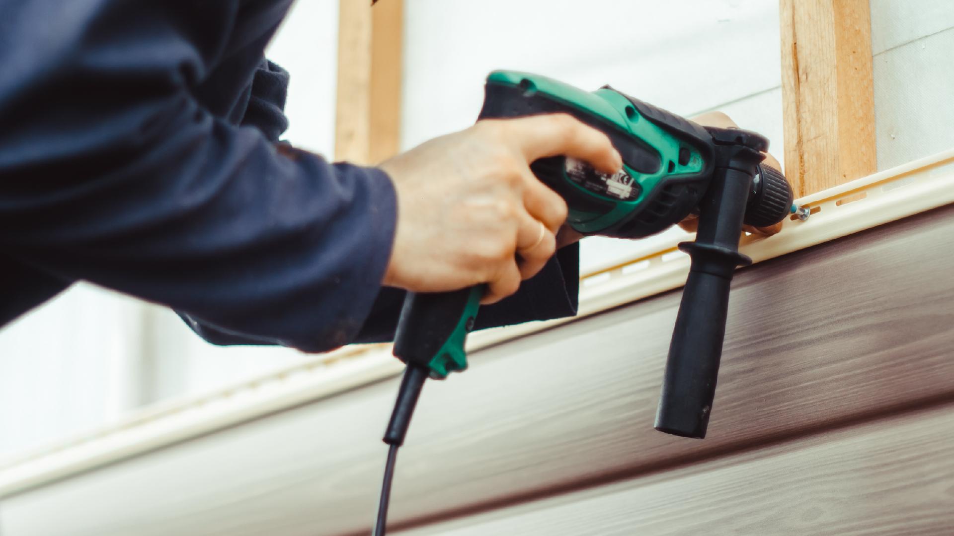 Siding Replacement-Cost Breakdown by Material & Home Size