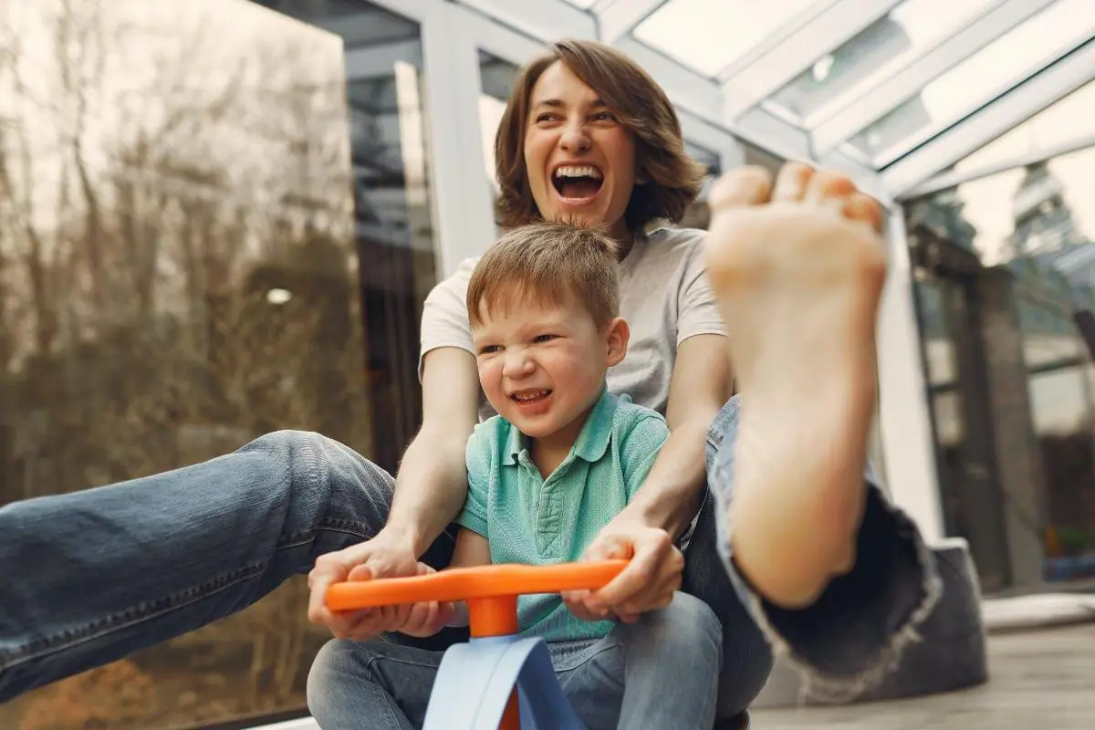 have-a-worry-free-home-with-professional-siding-roofing Family Enjoying Home